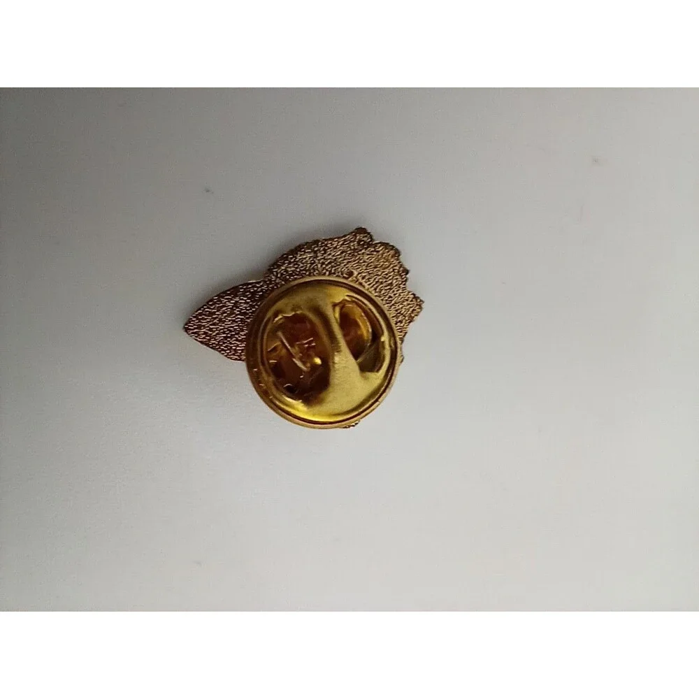 Vintage Tasmania Pin Tasmanian Travel Souvenir Collector Pin, Lapel Pin Tie Tack
